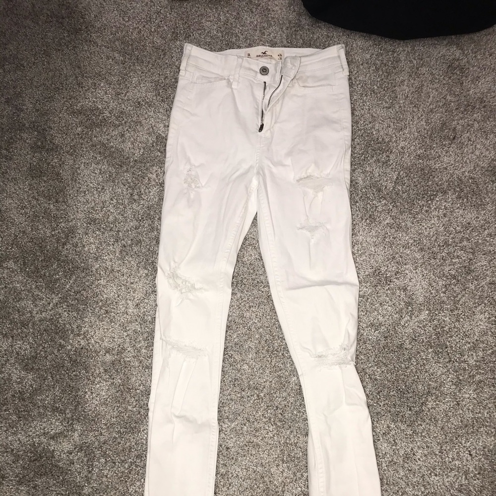 White hollister jeans